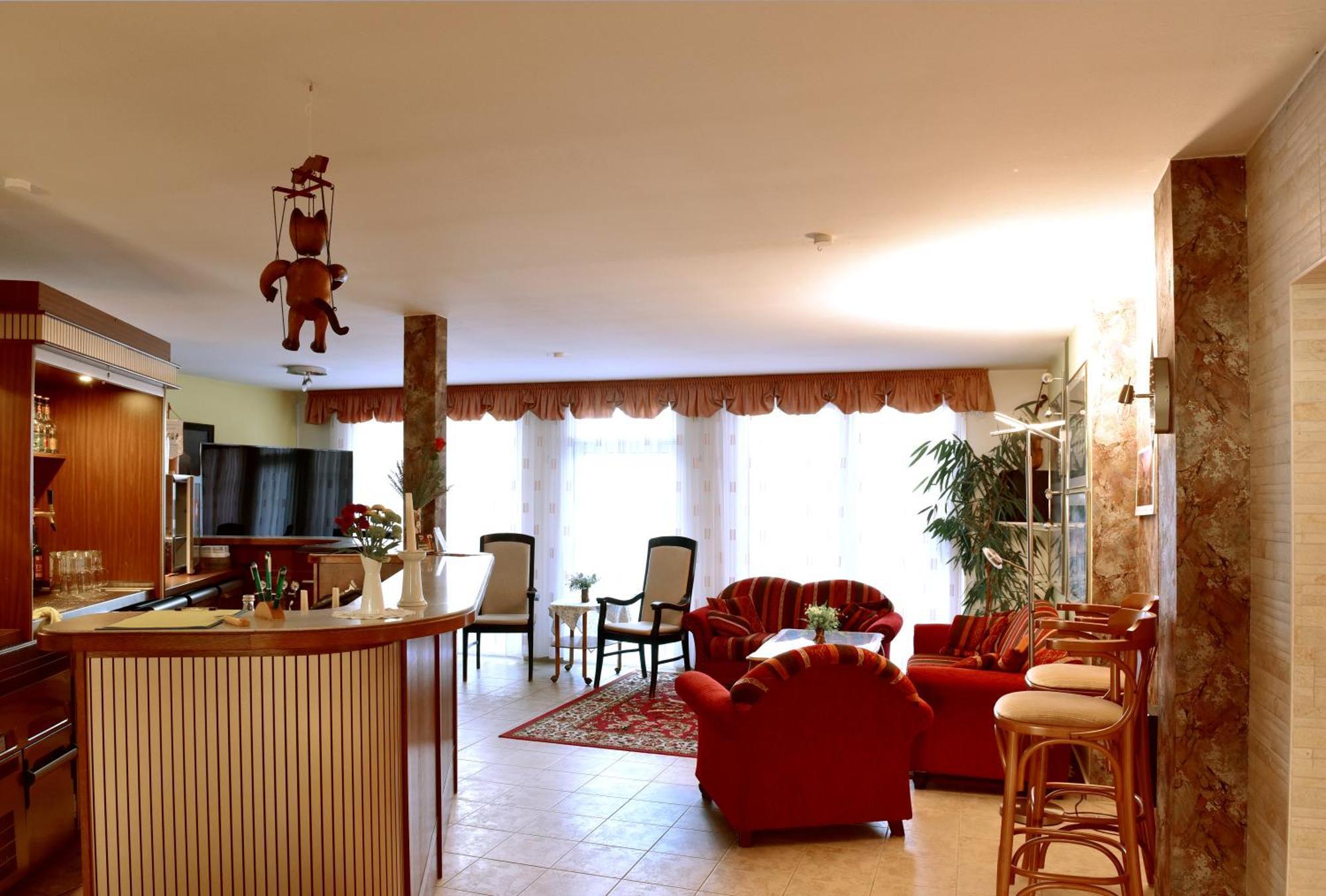 Land-Gut-Hotel Schenkenberger Hof Делич Екстериор снимка