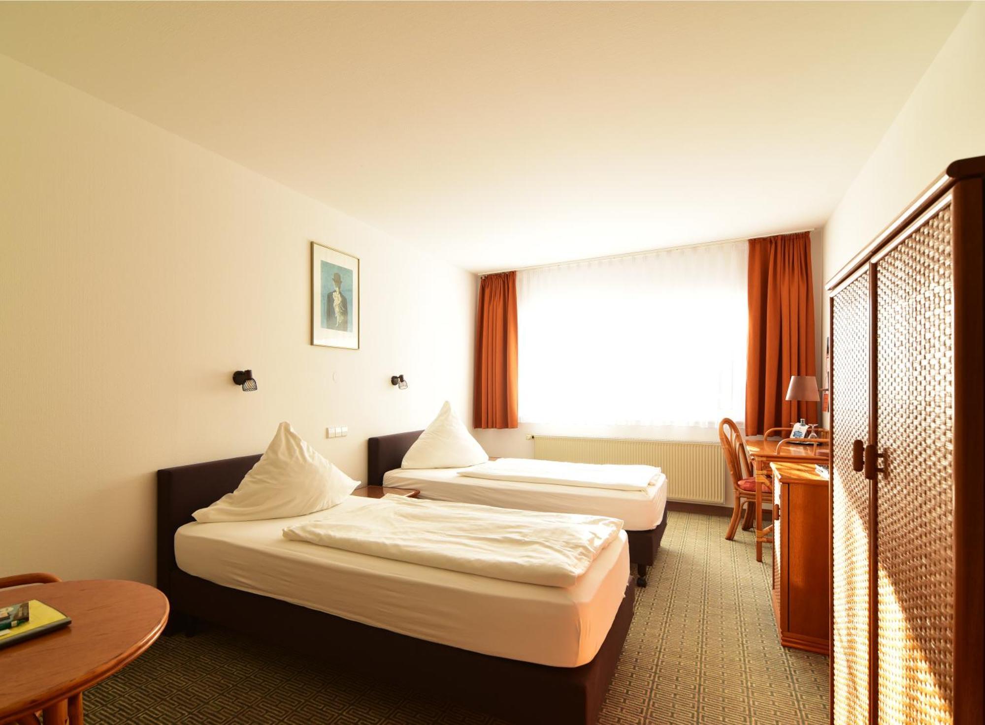 Land-Gut-Hotel Schenkenberger Hof Делич Екстериор снимка
