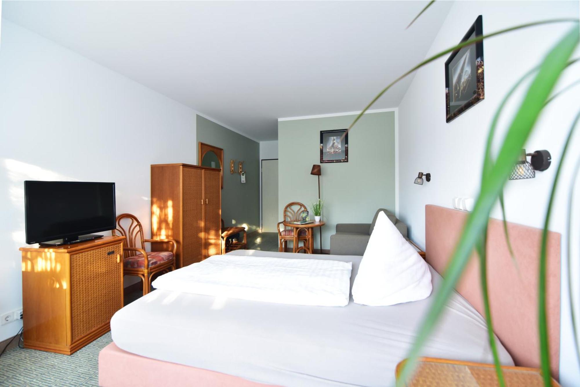 Land-Gut-Hotel Schenkenberger Hof Делич Екстериор снимка